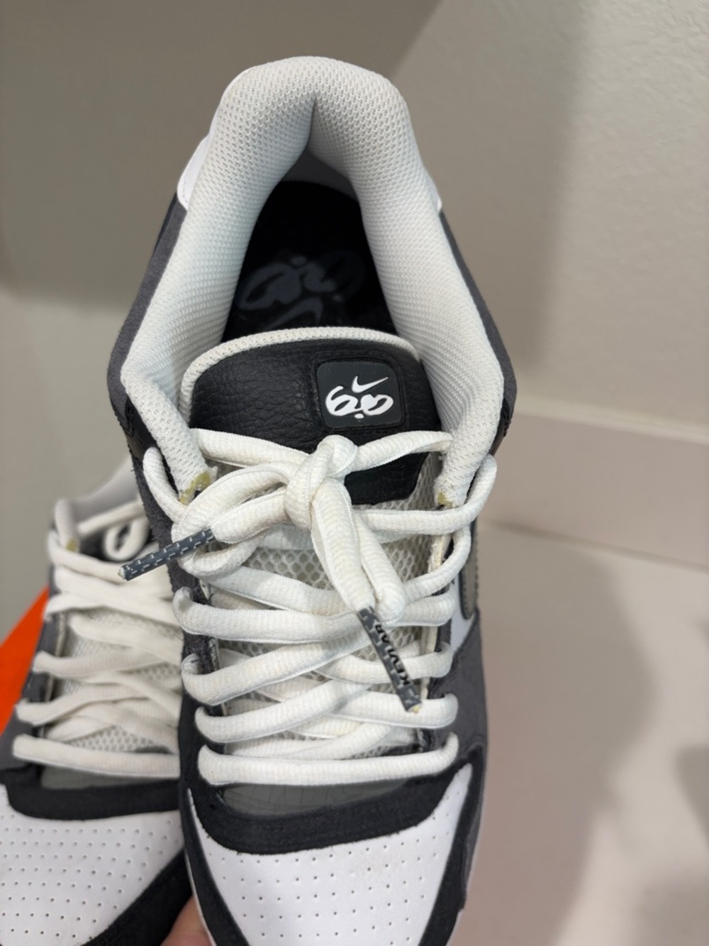 Nike White Black Gray Skate Low-Top Sneakers - Picture 6 of 11